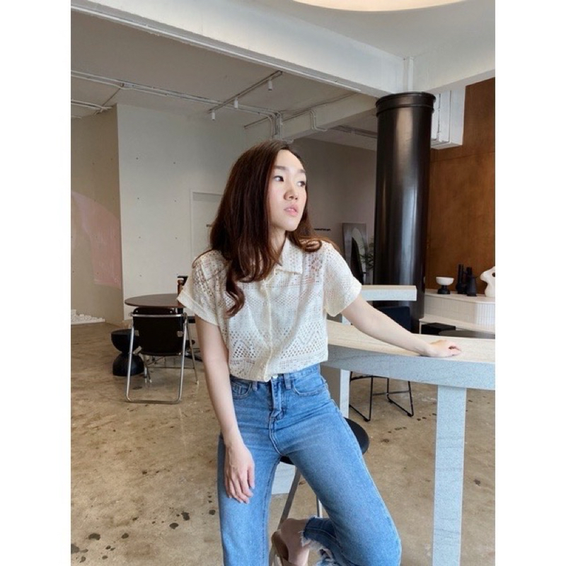 🤍จากร้าน 93favorsofficial COMO เสื้อลายฉลุ แขนสั้น🤍