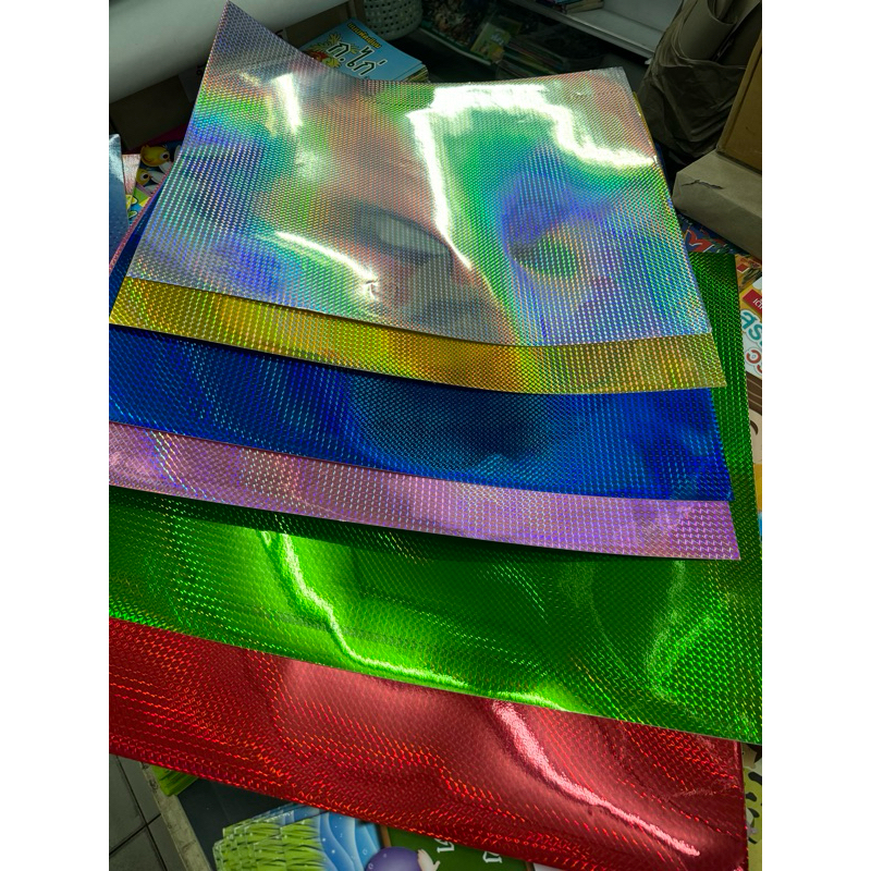 สติกเกอร์สี สติ๊กเกอร์สี มันวาว รุ่นหนา แผ่นใหญ่ ขนาด 53x70ซม. PVC เนื้อหนา สติคเกอ สติคเกอร์ เลเซอร์ Sticker US.Station