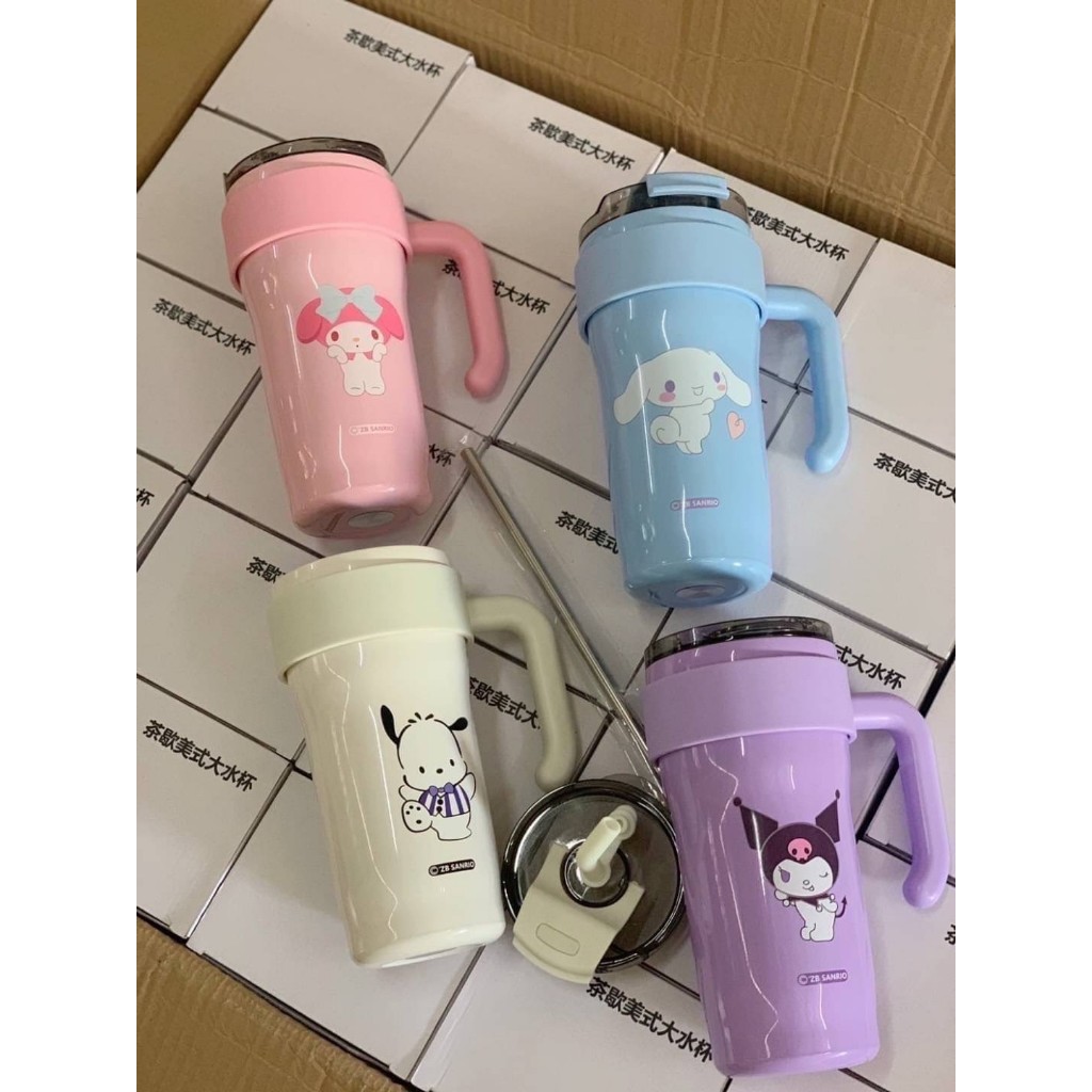[พร้อมส่ง] แก้วสแตนเลส Sanrio งานสแตนเลส 316 มีหูจับ + หลอด เก็บอุณหภูมิได้ดีมาก งานน่ารักสุดๆ ขนาด 860 ml.