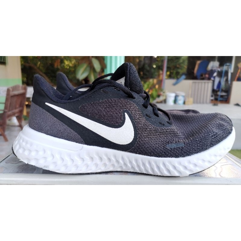 รองเท้า ไนกี้ เรฟvolution 5  สถาพดี ไซร์ euro 39 ยาว  25ซม