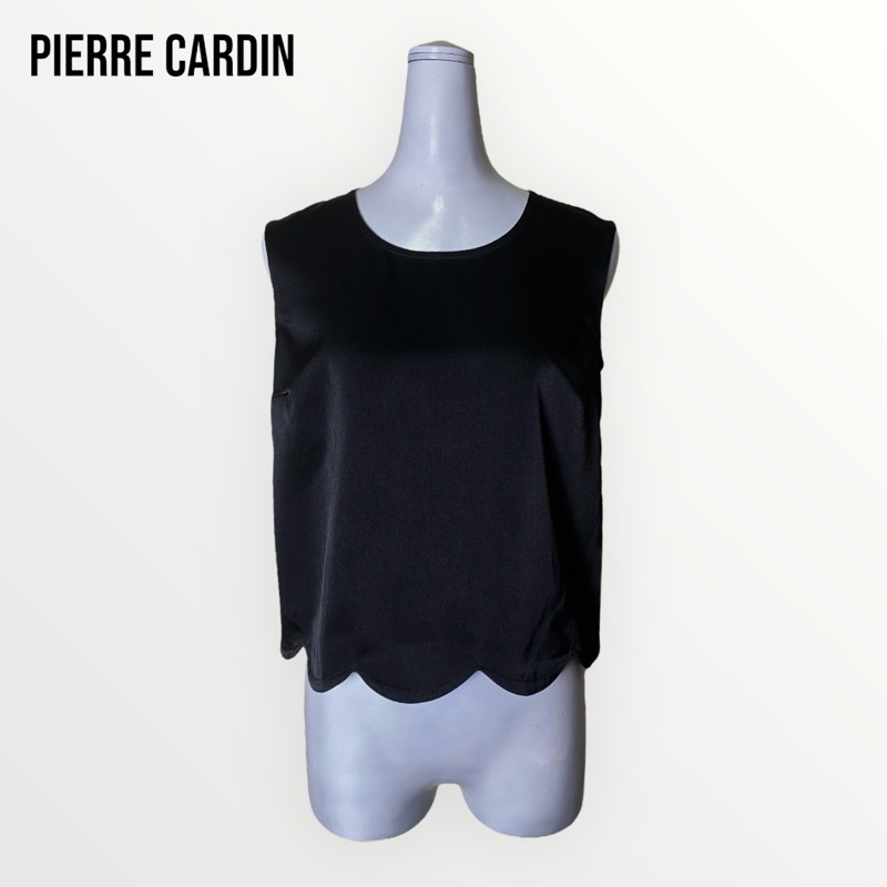 Pierre Cardin เสื้อแขนกุดสีดำ