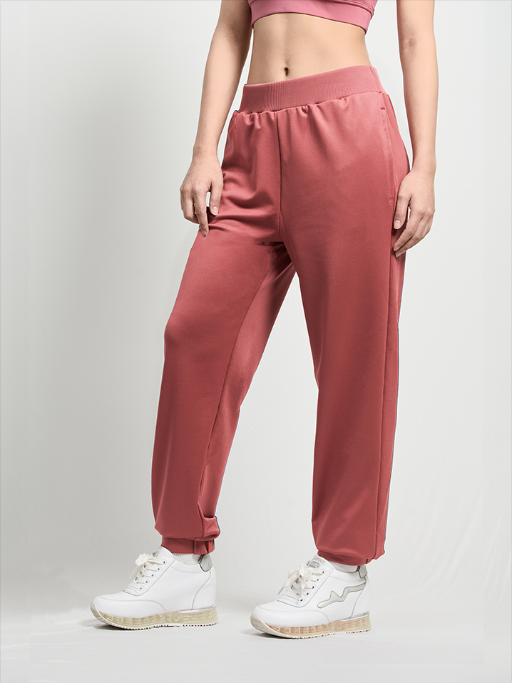 PY กางเกงผู้หญิงขาจั้ม รุ่น CLOUDCOMFORT SWEATPANTS