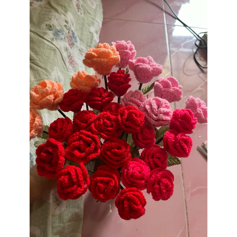 ดอกกุหลาบไหมพรหม ดอกไม้ ไหมพรม