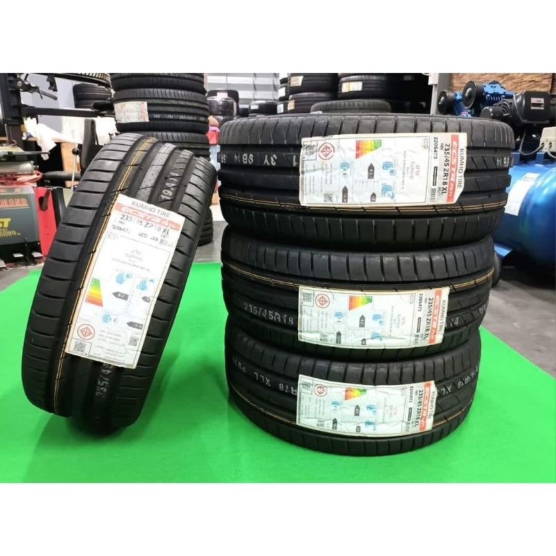 ยางใหม่ค้างปี 235/45R18  Kumho Ecsta PS71  ผลิตต้นปี 2023 ประกันบวม 2 ปี พร้อมจุ๊บลม 4 ตัว จัดส่งฟรี