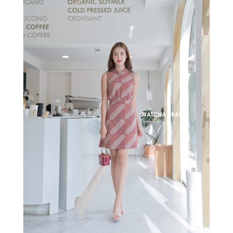 Copper Dress ❤เดรสผ้าพีชสกิน พิมพ์ลายกราฟฟิกเก๋ๆเฉดสีนำ้ตาล