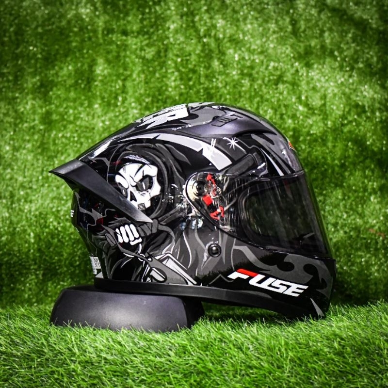 หมวกกันน็อคFUSE Helmet รุ่น Razor - Dynamic RED💖