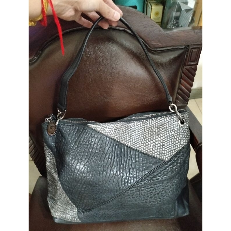 กระเป๋าหนังมือสอง แบรนด์ anne klein