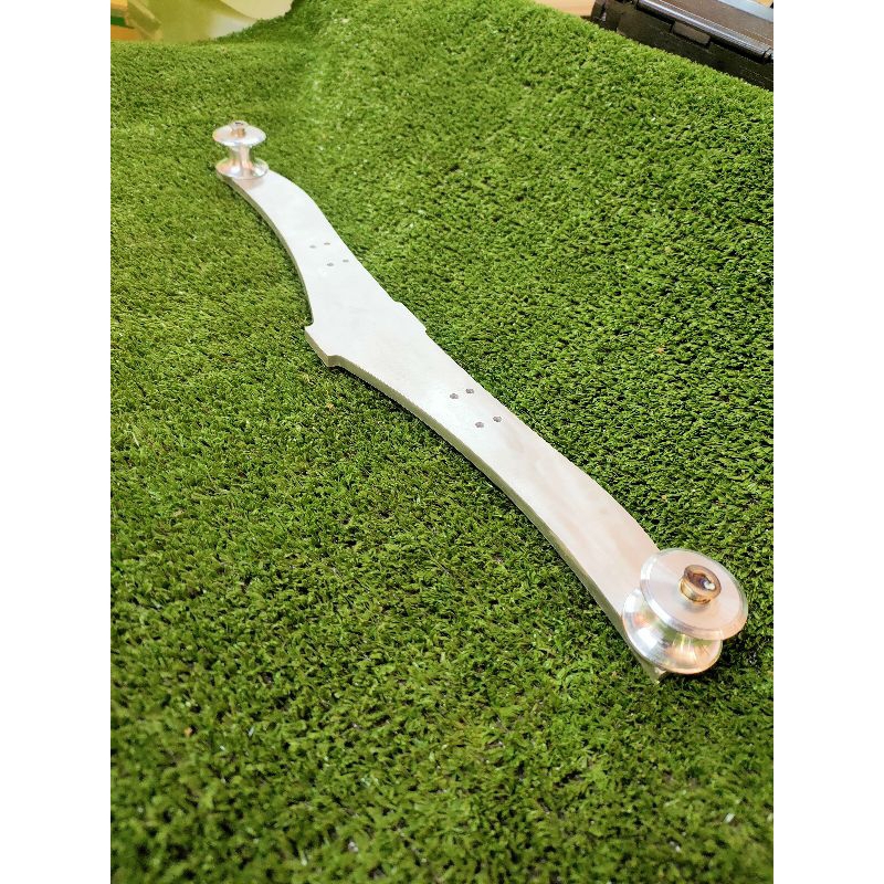 อลูมิเนียมปีกโรเลอร์ยาว40cm.กว้าง55มม.พร้อมลูกโลเลอร์2ลูก