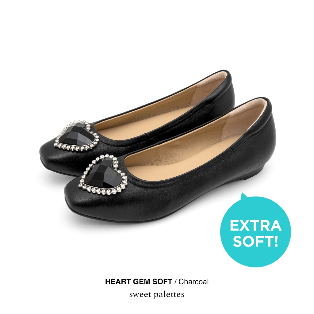 Sweet Palettes รองเท้าหนังแกะ Heart Gem Soft in Charcoal