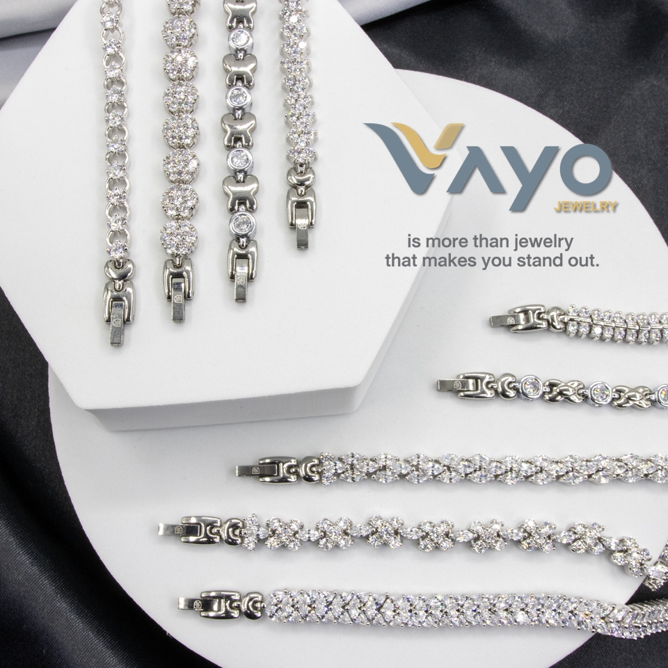 สร้อยข้อมือเพชร ชุบทองคำขาว : Vayo Jewelry