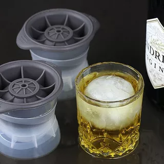 AT.MALL แม่พิมพ์น้ำแข็ง ก้อนกลม Ice Ball Maker ทำน้ำแข็งกลม ละลายช้า ซิลิโคน Food Grade แกะง่าย ขนาด 5 ซม. พร้อมส่ง A13
