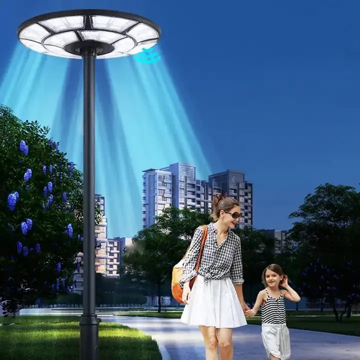 โคมไฟถนนโซล่าเซลล์ จานบิน  UFO LED 2000W สว่างวงกว้าง แสงไม่ดรอป สว่างทั้งคืน