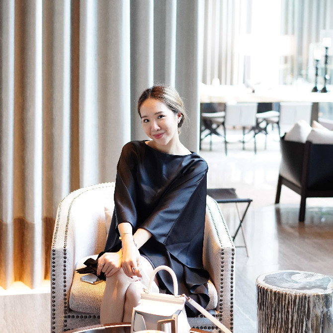 SLAY - Monaco Dress in Black เดรสทรงค้างคาวสีดำ