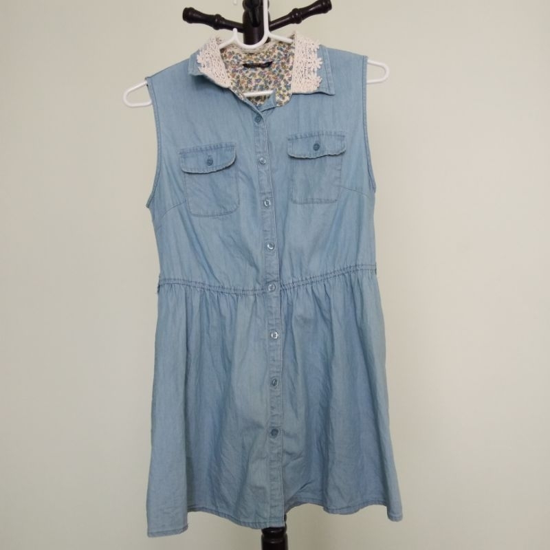 เสื้อแขนกุดยีนส์มือสองyishion