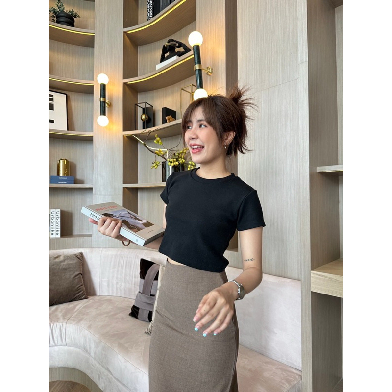 🎄MEW TWO 🎄crop top เสื้อครอปสีพื้นใส่สบายเข้ากับทุกลุค