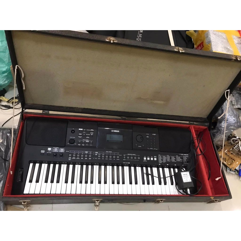 (มือสอง) คีย์บอร์ด Yamaha PSR-E463 พร้อมเสียงจังหวะ 7 แทร็ค + เสียงแซ้มป์ เล่นจังหวะต่อเนื่องได้ 32 