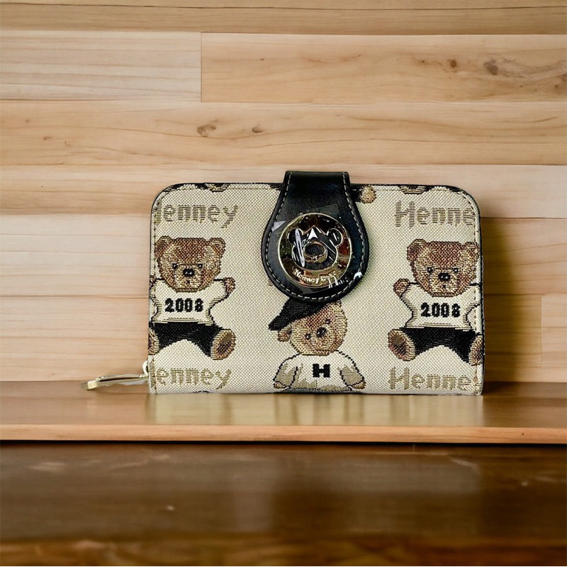 Henney bear HW-111 ลาย password กระเป๋าสตางค์ใบกลาง สีสวย ลายใหม่ ขายดี !! ใส่บัตร ใส่เหรียญได้จุใจ COD