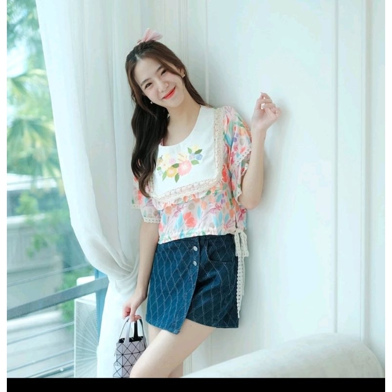 nitta collection เสื้อแขนสั้นปีกผีเสื้อแต่งระบาย