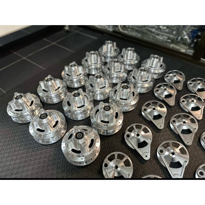 ชุดดุมหลังเวฟ 125R/S งานCNC ทั้งชิ้น📌พร้อมฝาดั๊ม CNCเจาะ📌(ราคา1ชุด)🔰