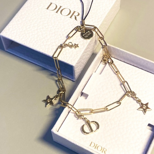 DIOR PHONE CHARM GOLD / SILVER ⭐💫