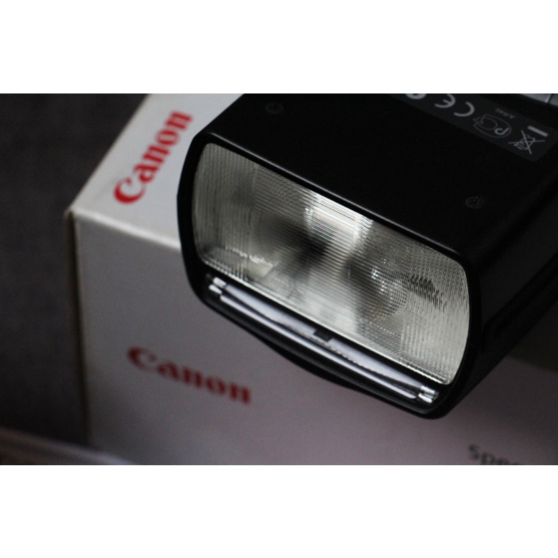 แฟลช Canon AF TTL Speedlite 580EX II สภาพ 99% ใหม่มาก พร้อมกล่อง อดปกศ. แน่นกระชับ  รับประกัน 7 วัน