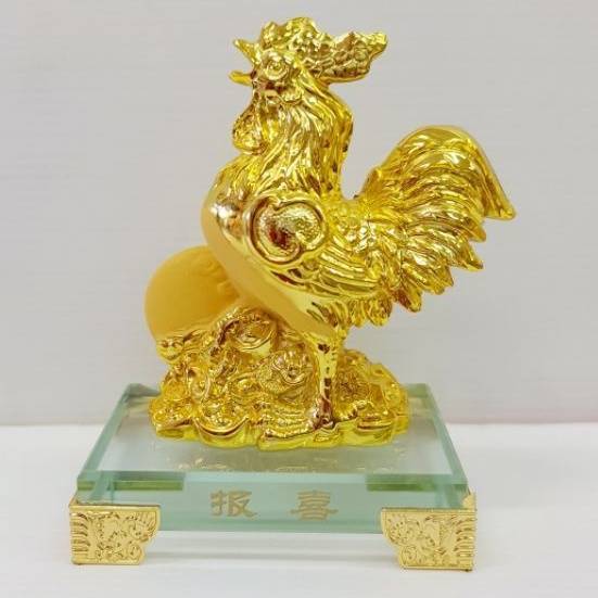 ไก่ทองยืนเหรียญทอง กระถาง ฐานแก้ว ของมงคลจีน สูง5นิ้ว