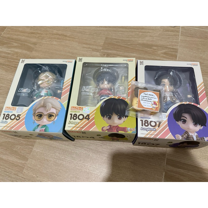 พร้อมส่ง Nendoroid bts มือหนึ่งสินค้าใหม่โล๊ะสต็อก