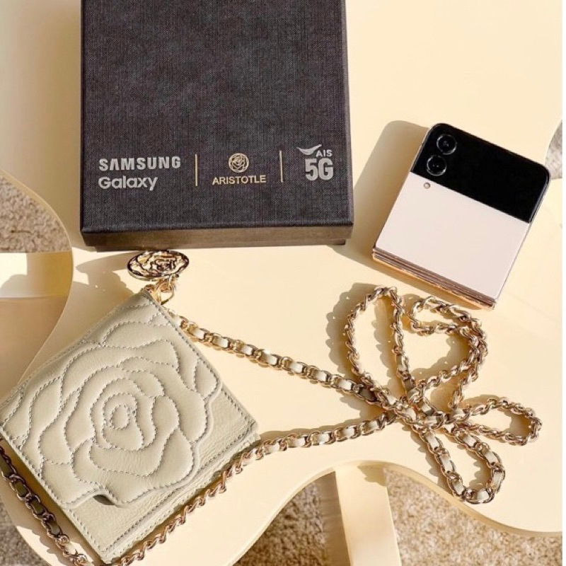 Aristotle bag รุ่น WOC (Wallet On Chain) สีเขียวพาสเทล คาดเอวได้