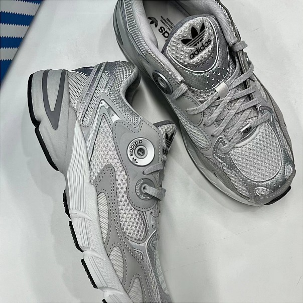Adidas originals Astir sneakers shoes รองเท้าผ้าใบ รองเท้าวิ่ง