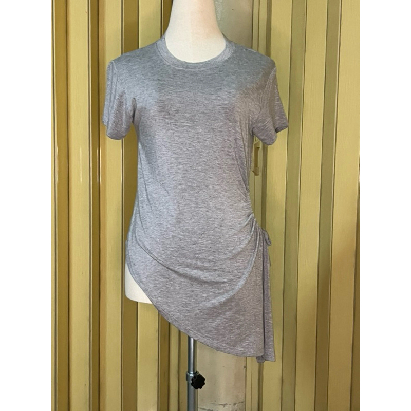 “A21  SHOP” เสื้อยืด สีเทา  Stylish t-shirts