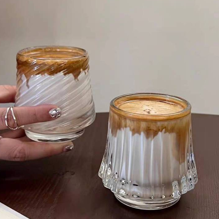 พร้อมส่งแก้วใหม่ สุดน่ารักทรงเหลี่ยมเพรช แก้วใส่เครื่องดื่มเย็นกาแฟ น้ำผลไม้ สุดน่ารัก