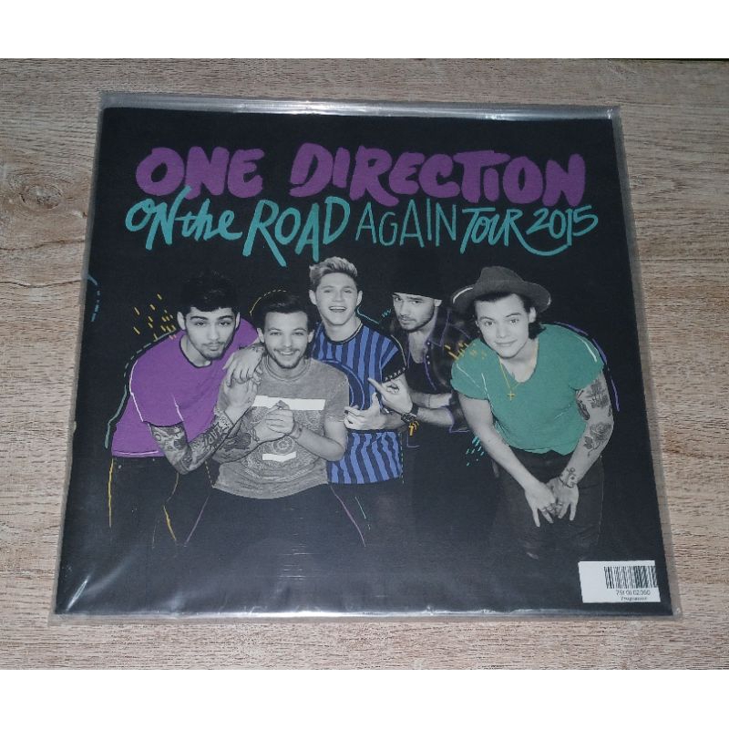 One Direction Tour Book หนังสือทัวร์คอนเสิร์ต The Road Again Tour 2015 / Not CD ไม่ใช่ ซีดี