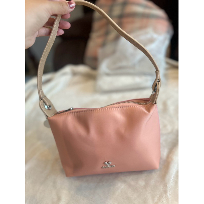 กระเป๋า แบรนด์ PONY (คุณเม)