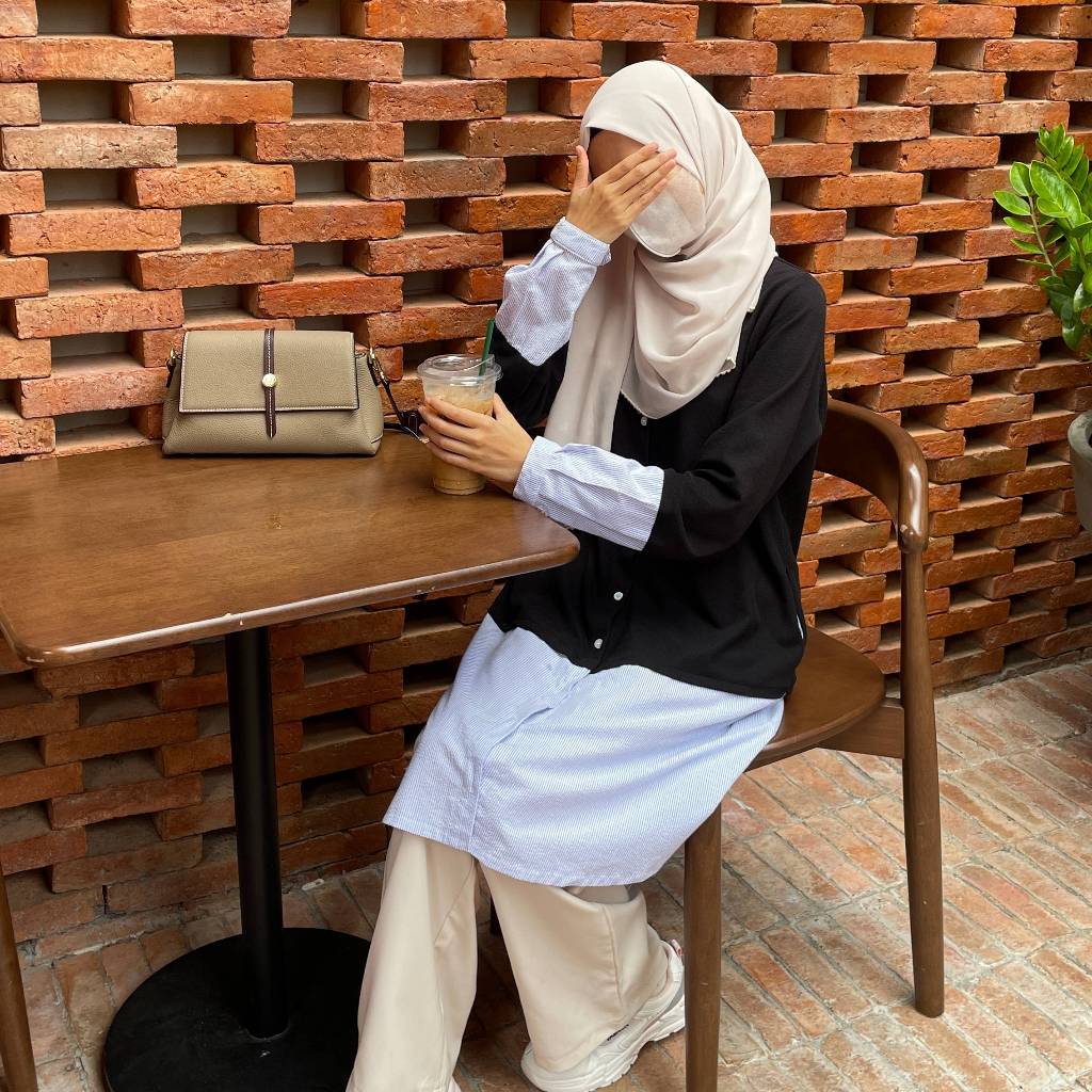 TIA ชุดเดรสเชิ้ตแขนยาว คอปก ไม่ต้องรีด ผ้าร่องมินิเกาหลี ทรงปล่อยหลวม เนื้อผ้ายืด ใส่เย็นสบาย มี โทน