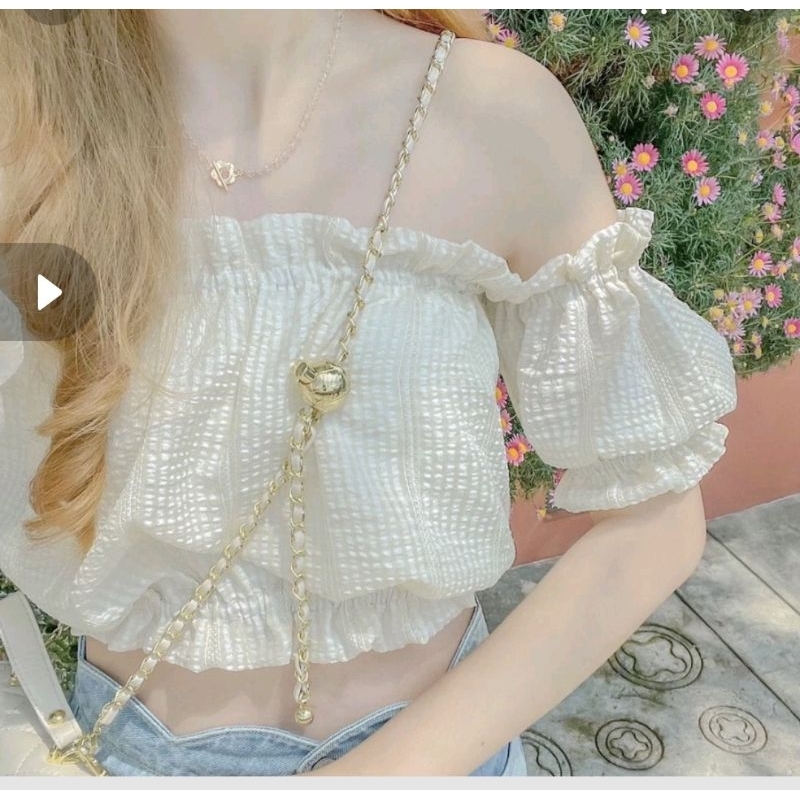 เสื้อปาดไหล่สีครีมRika