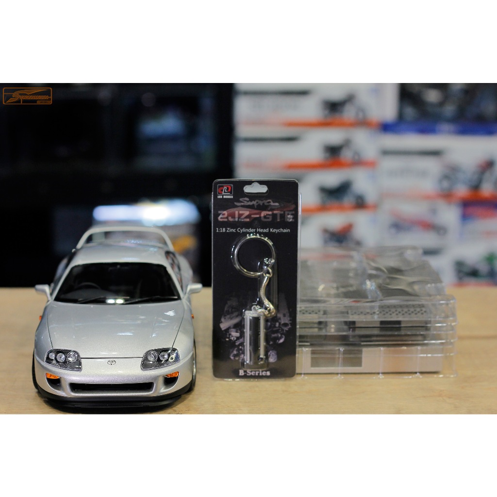 LCD Model 1/18 Toyota Supra A80 Silver