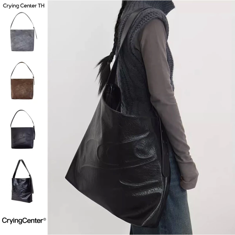 CryingCenter กระเป๋าสะพายข้าง/ครอสบอดี้ใบใหญ่ Oil Wax Bag