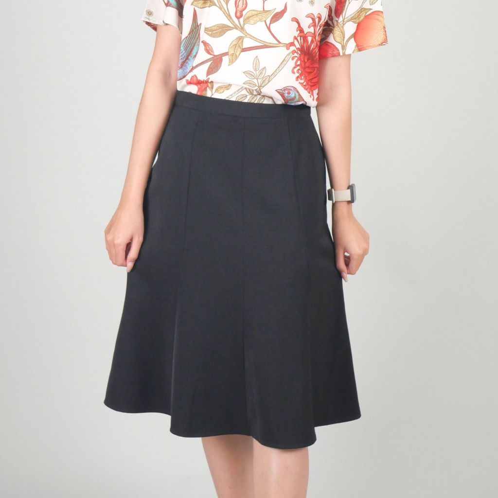 กระโปรงปิยารัตน์ กระโปรงทรงเอ แปดชิ้น ผ้านาโน สีดำ ไซส์ S,M,L,XL,2XL,3XL,4XL, 5XLยาว 24 นิ้ว skirt