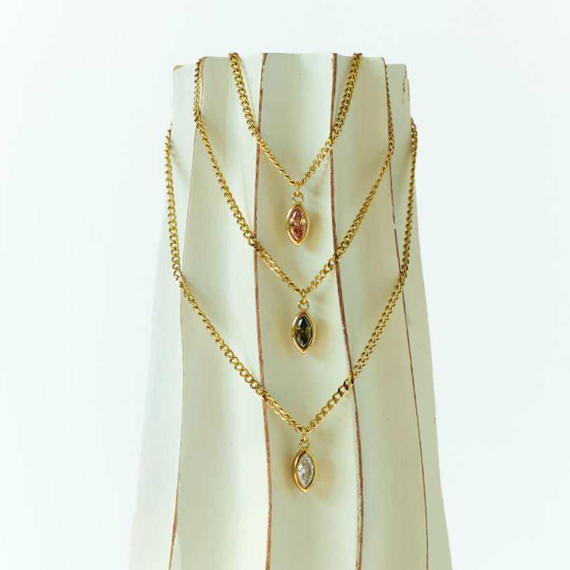 Bemet Siris gem necklace