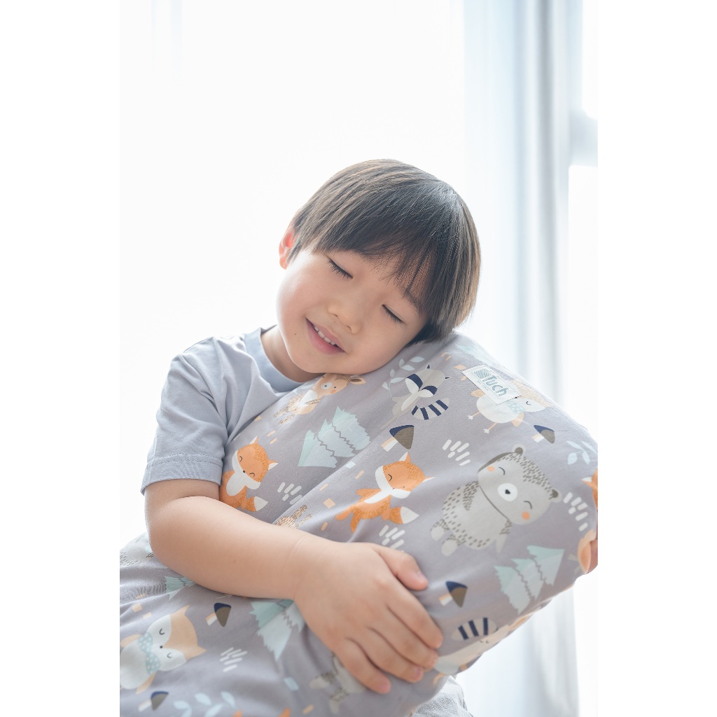 TUCH (ทัช) หมอนหนุน หมอนกอด ถอดปลอกซักได้ ระบายอากาศ ไม่อมฝุ่น (Toddler Pillow)