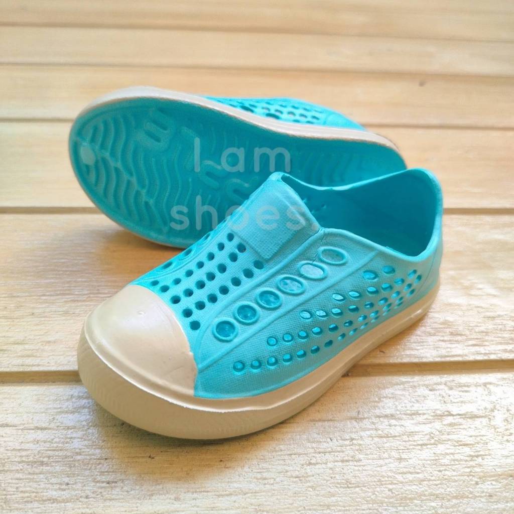 ( แถมตัวติดการ์ตูน) Red Apple รองเท้าหุ้มส้นเด็ก รุ่น AP5815 24-35 - รูปที่ 6