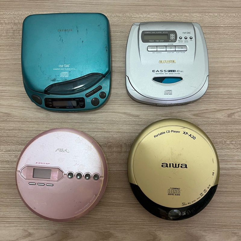 (สินค้ามือ2จากญี่ปุ่น) เครื่องเล่น CD Aiwa คละรุ่น