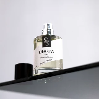 KHAOSAN EDM กลิ่นสดชื่นจากไม้สน. EDP(KSH MAHANAKHON COLLECTION)