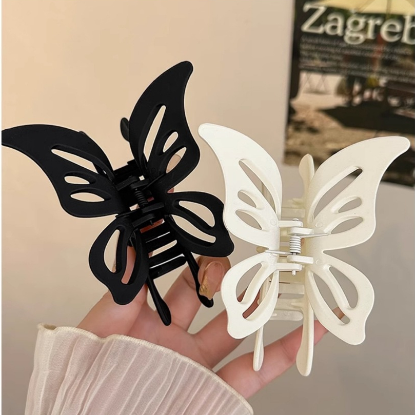 Butterfly large clip กิ๊บผีเสื้อลายฉลุ ขนาดใหญ่ 10cm. กิ๊บติดผม กิ๊บหนีบผม