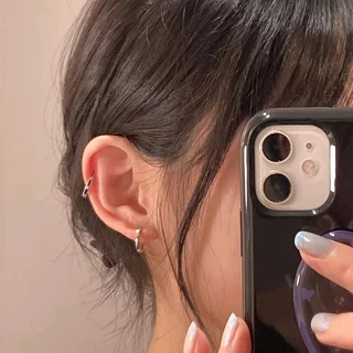 รหัส 55 ต่างหูห่วง ประดับเพชรเม็ดเล็ก ดีไซน์เรียบหรู สไตล์มินิมอล