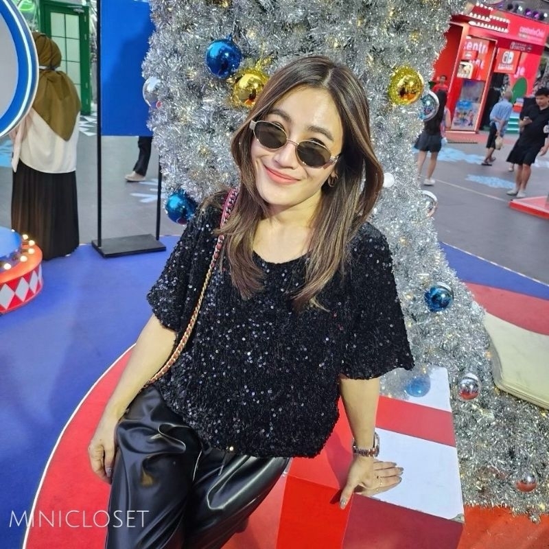 เสื้อแขนสั้นตัวโคร่งๆ​​ วิ้งๆ​ ใส่กลางคืน​วิบวับ​ เที่ยวคาเฟ่​ มี​ 3 สี ราคา ถูกที่สุด ดีลบีเคเค แกลเลอรีภาพที่ 6