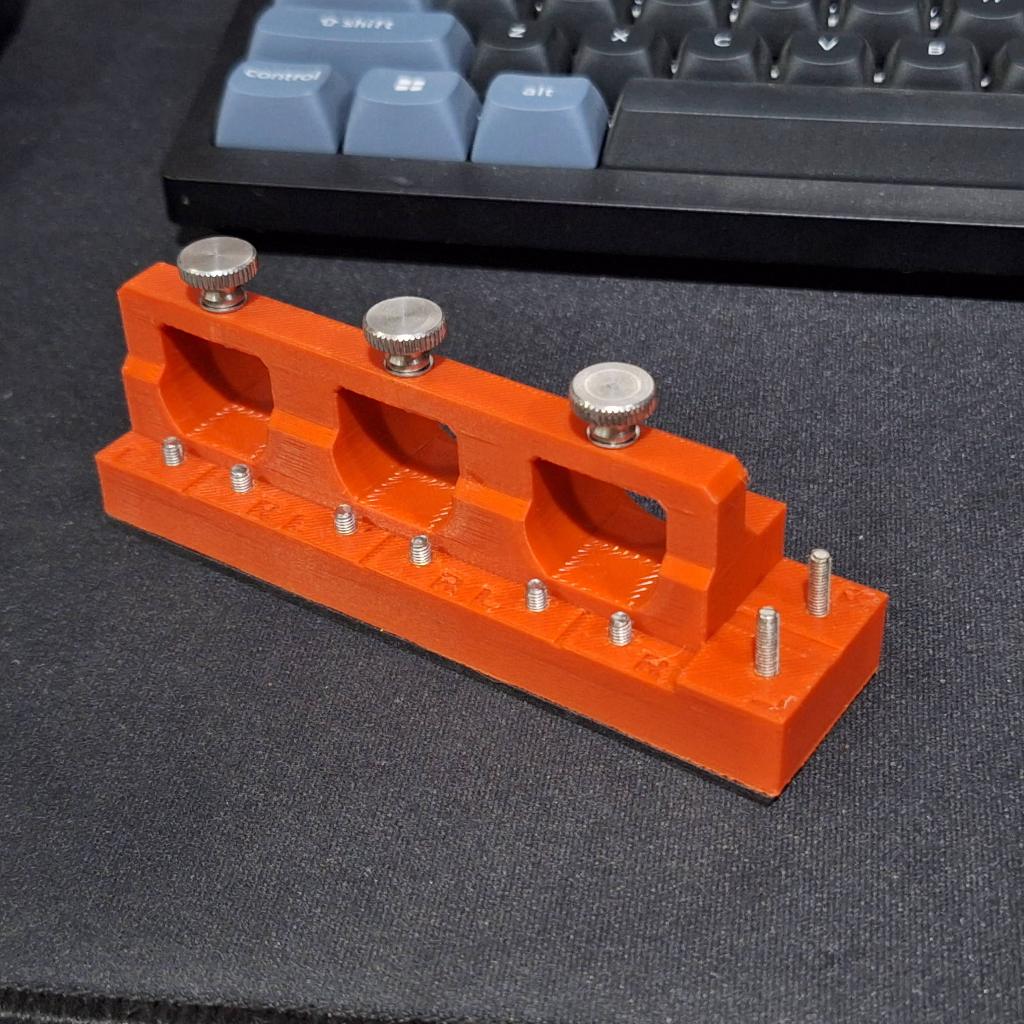 MINI4WD แท่นสำหรับจับมอเตอร์