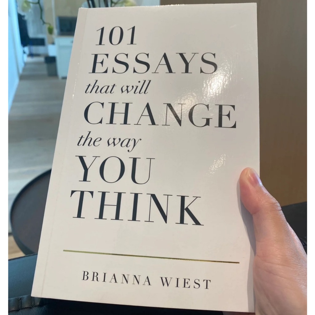 【หนังสือภาษาอังกฤษ】พร้อมส่งจากไทย 101 Essays that Will Change the Way You Think Book Bestseller