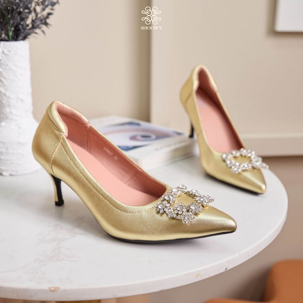 Shoowy รองเท้าหนังแกะรุ่น Berlina Gold color (สีทอง)