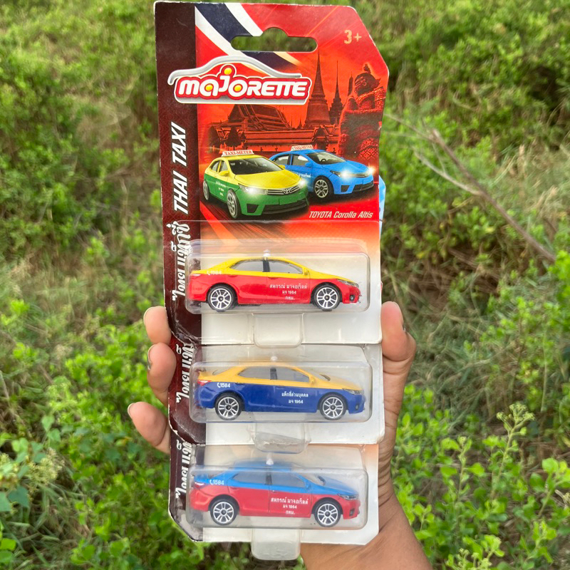Majorette Taxi โมเดลรถแท็กซี่ 1/64 (มีมากกว่าในภาพ)